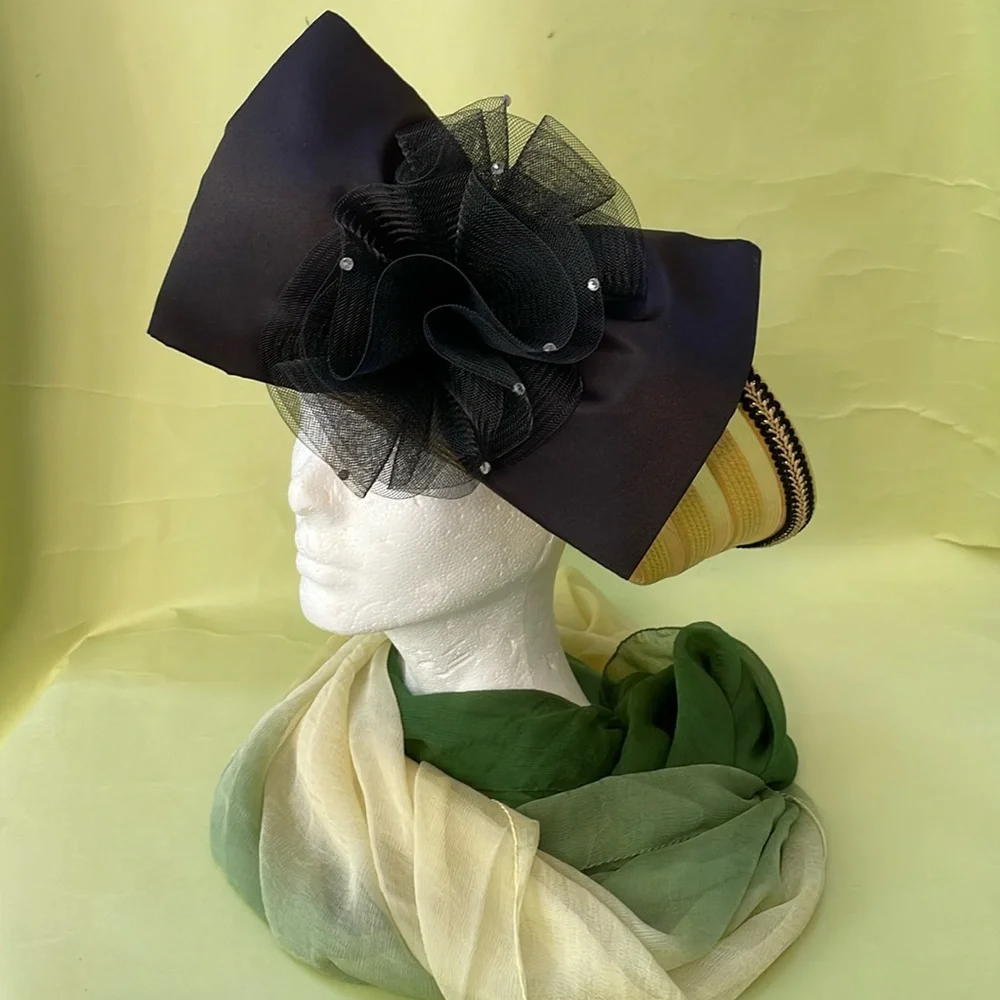 Vintage hat with big black bow - Picture 2 of 11